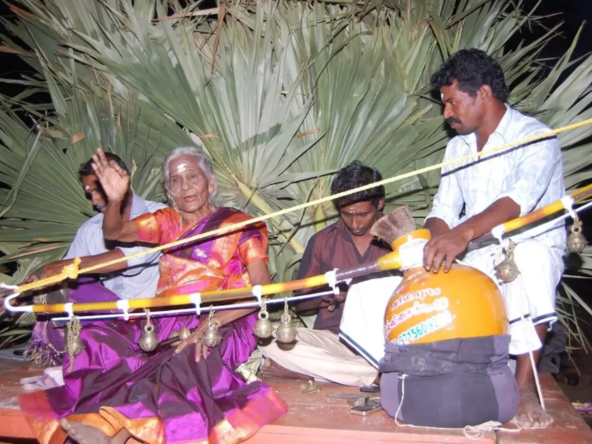 வில்லிசை